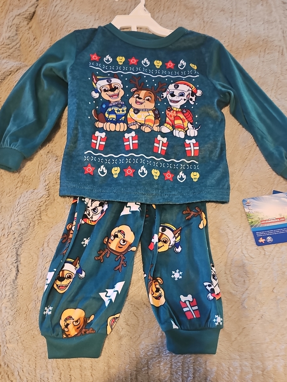 NWT Paw Patrol Holiday Character Pajama Set 2t Toddler Boy Girl Christmas
